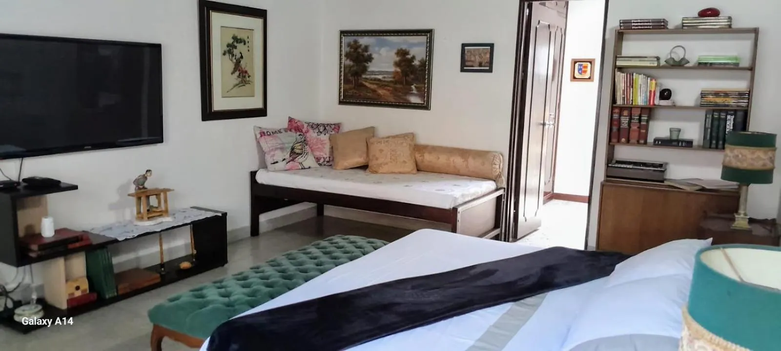 Homestay Habitacion 1 En Casa Retro Medellin Colombia